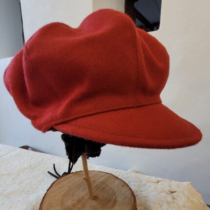 Casquette type gavroche en cuir ou en laine fabriquée en France